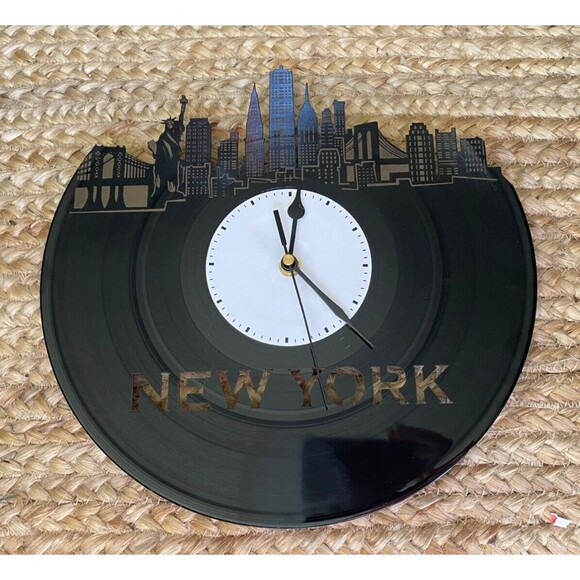 New York City Skyline Silhouette Vinyl Record Wall Clock Laser Cut ~ GREAT GIFT - Picture 6 of 7